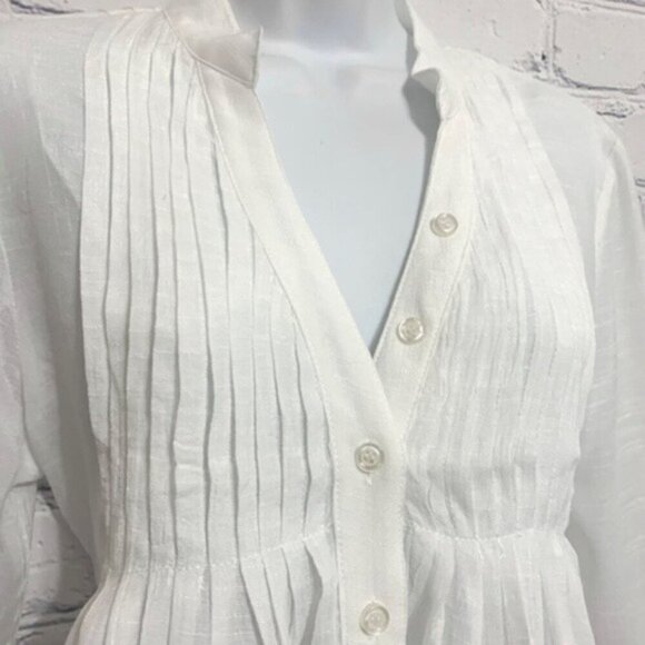 Mystree White Button Front Pleat Top Small - Picture 6 of 7